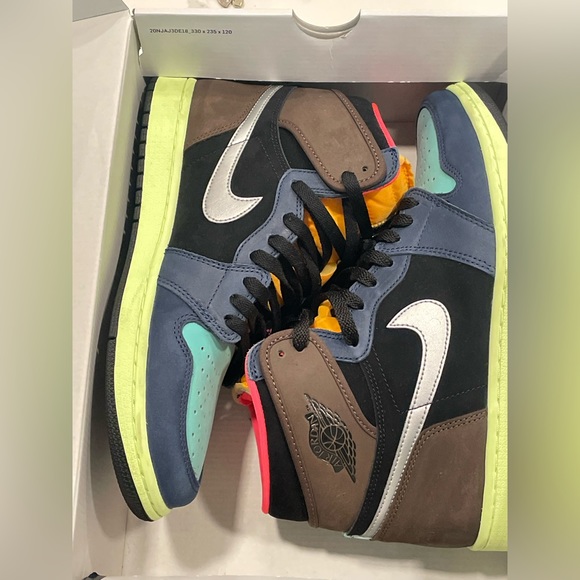 Jordan 1 “Bio hack” - Picture 2 of 4